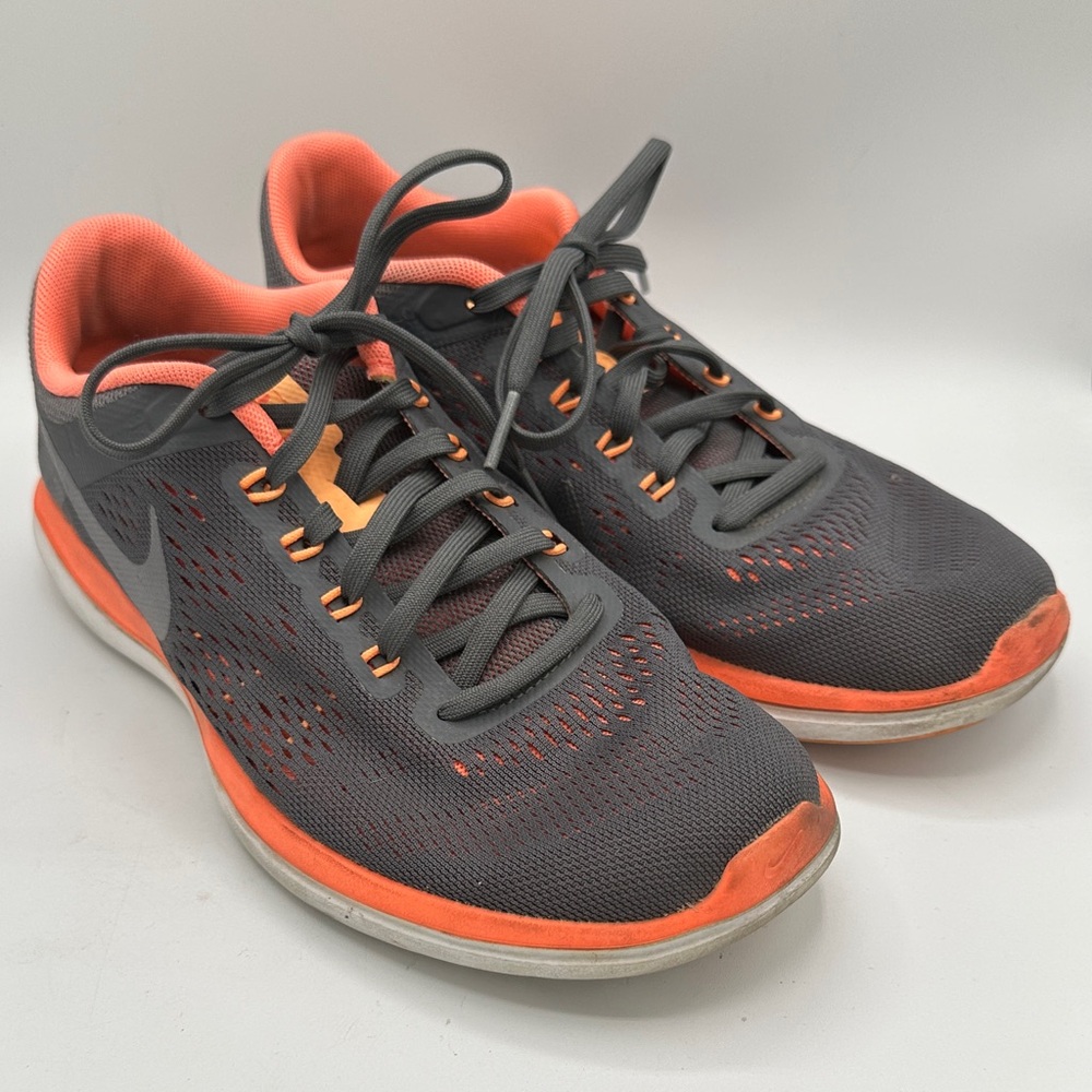 Nike Flex 2016 running shoes in gray with bright mango accents, size 8